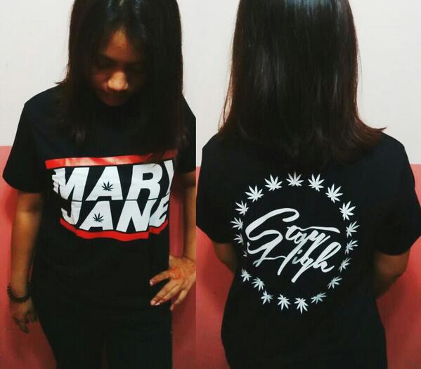 2ndbasemy's tweet image. T-SHIRT MARYJANE RM40 PER PCS. AVAILABLE SIZE XS, S, M, L. LIMITED STOCK! CONTACT 012-3103403 #stayhigh #maryjane