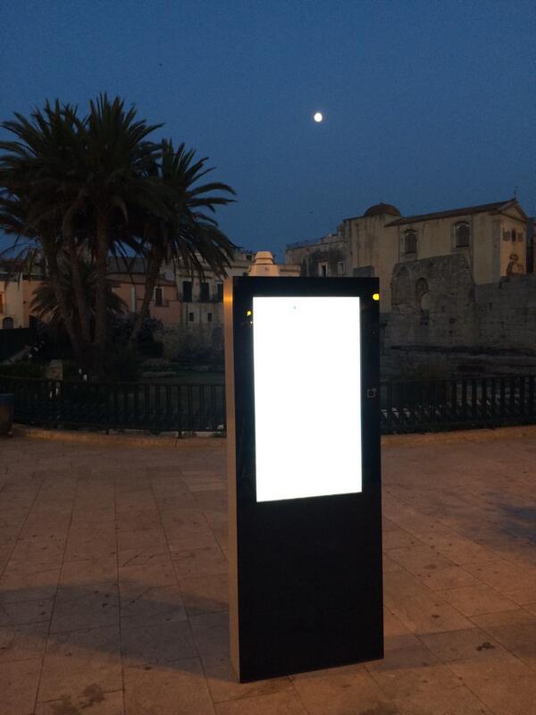 frasrmi's tweet photo. Che vi piaccia o no, la musica è proprio cambiata a Siracusa! http://t.co/EbG4KUhdFG