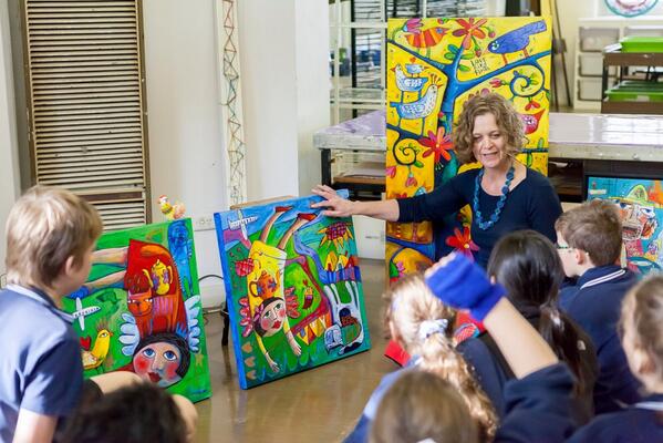 SplashKew's tweet image. Another great pic taken at workshop with lovely @SaraCatenaArt. #splashkew #splashart.