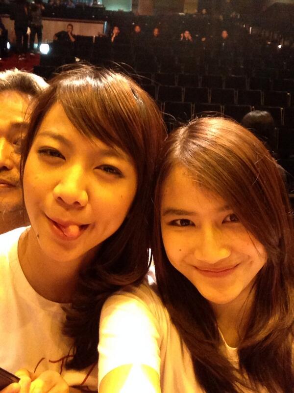 Pagi.. Selamat beraktivitas! Yang sekolah, kuliah, kerja, ujian semangat semuanya!! Ini foto semalem sm Shanju❤️