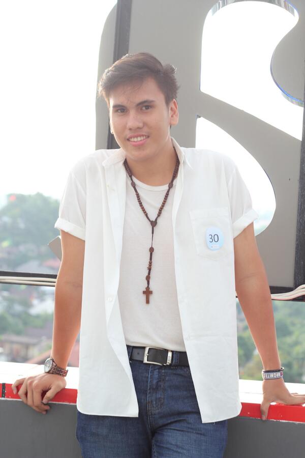 zetizen_mp's tweet image. Galatia Sjamsoedin (@galatiagala) – SMAN 2 Manado @SMAN2Manado #NatashaModelingCompetition #XpresiParty2K14