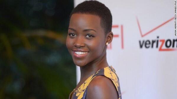 Kaso_x's tweet image. Is it sus if I ask the barber for the @Lupita_Nyongo haircut doe? Lol #semiserious #HairlineOnPoint