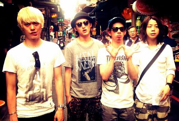 bot3213's tweet photo. 【RT】

Yes, try to try, keep moving on
そうでもしなきゃ can't see the light
元も子もなくなって
本当にただ痛い目見るだけ

【キミシダイ列車】

 https://t.co/IAZJzUbCiG