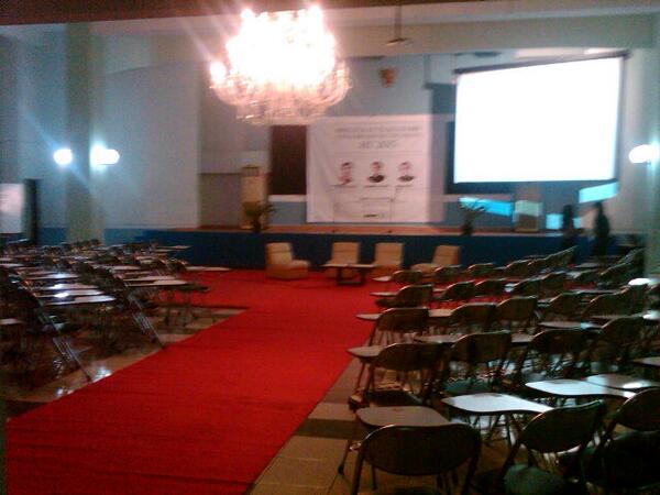 Yuk, merapat ke Aula Gedung ABC Lantai 3 Fakultas Ekonomi &amp; Bisnis Universitas Airlangga. Meet up with entrepreneurs!