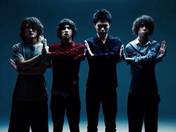 bot3213's tweet photo. 【RT】

もう僕が伝えたい事なんて
日々の暮らしの中に詰まっていて
だけど見つけられず
そうスルーして
また一日が終わっていくの… 

【Mr.現代Speaker】 

https://t.co/DcxY0LxklS