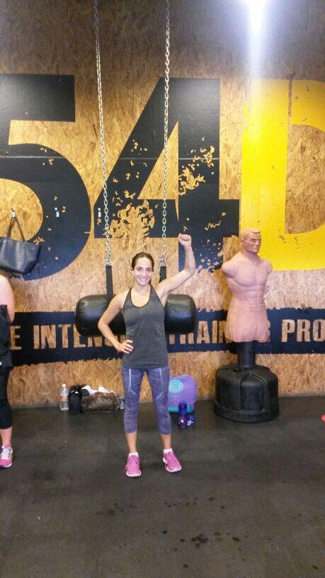 dancababie's tweet photo. “@the54D: MVP del dia Daniela Cababie. G135 Felicidades! ! !  #orgullo54D http://t.co/TdpVCAMJhb” // 🙋🙋👏👏
