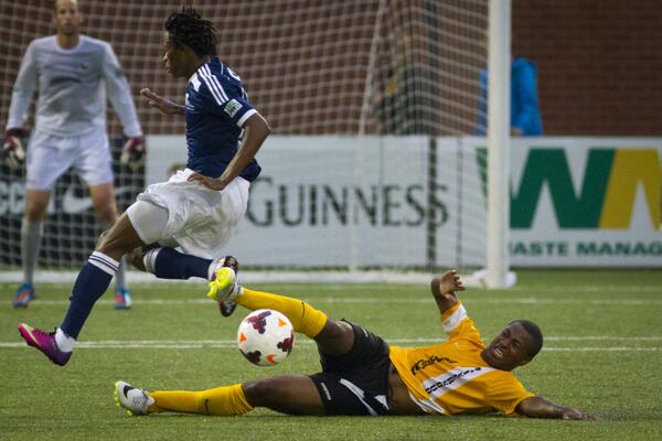 GAME REPORT: <a href="/city_islanders/">Eddie Stump</a> 3, @PghRiverhounds 1
DETAILS: bit.ly/1n6RQQ9 #USLPRO