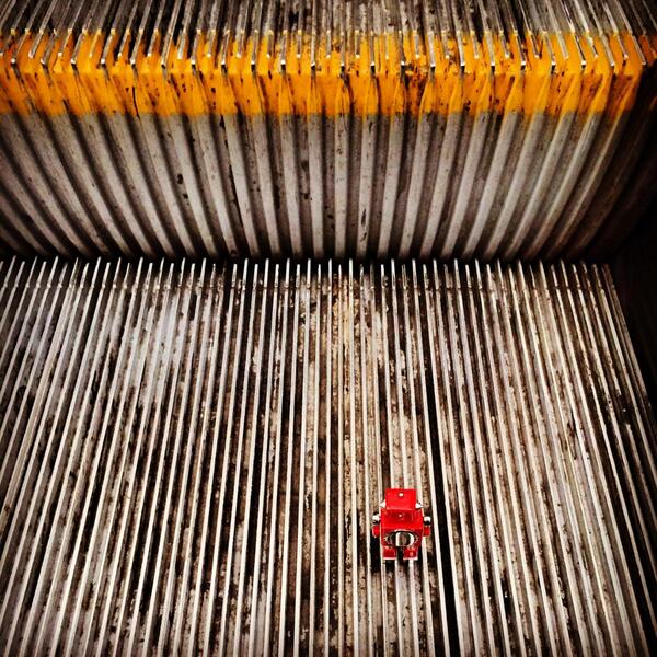 UltraBoyCreates's tweet image. As part of the #RobotAdventures series my latest mechanical buddy snook out on his own #creative #robot