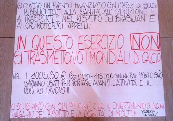 DeathOfaSalesma's tweet photo. "In questo esercizio non si trasmettono i mondiali di calcio"

#pubblicitàprogresso #sensocivico http://t.co/szQvdC6Lgp