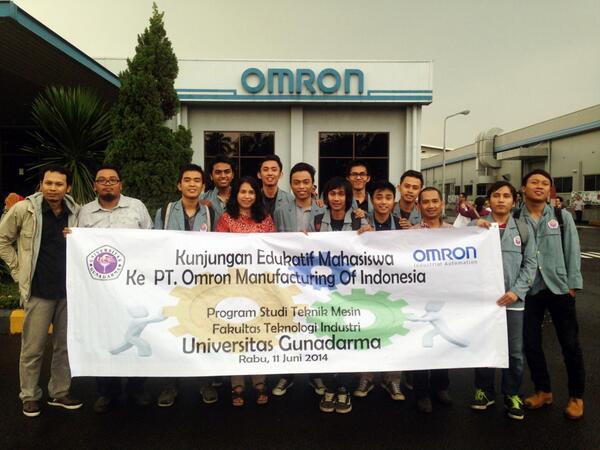 SMTMM16's tweet photo. We goes to PT Omron M.I. @AlfinPutra9 @arifbdn04 @anggananda27 @Farishdynt @iqbalnugro @HFathanuary http://t.co/Cwoz7ccvEI