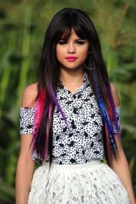 LOVEselena9's tweet photo. http://t.co/NnzF1Sa5v1