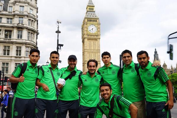 JRPalaciosChapa's tweet photo. "@LUISCARLOS70: La "otra" Selección pasó por Londres y está por llegar a Dubai para el Mundial de Fut5 ! http://t.co/ccHSqkR6cT"