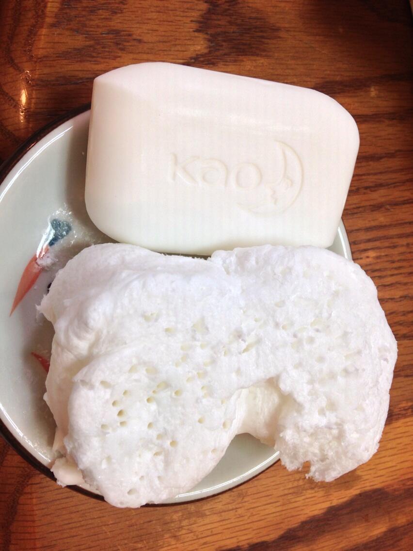 さんりようこ No Twitter 石鹸を電子レンジ にかけてモコモコにする遊びをしました 上がかける前 本当はもっと長い時間かければもっと大きくなるけど どんどん膨らむ石鹸を見て子供がビビって止められてしまいました Http T Co Vvp6lfeons さんりようこ No Twitter 石鹸を電子レンジ にかけてモコモコにする遊びをしました 上がかける前 本当はもっと長い時間かければもっと大きくなるけど どんどん膨らむ石鹸を見て子供がビビって止められてしまいました Http T Co Vvp6lfeons