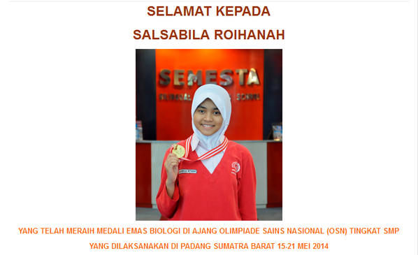 Cosmotrap's tweet photo. eitzz kayaknya kita lupa nih buat ngasih selamat sama temen kita yang satu ini nih .. SELAMAT YA ROIHANAH SALSABILA ! http://t.co/UJmfLWca3W