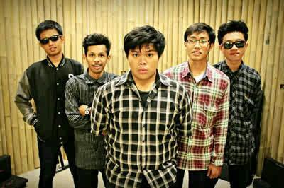 Bring <a href="/SaltingRock/">Salah Tingkah</a> to your event!. Contact us: +6287741789174 <a href="/dhaniazhari/">Dhani azhari</a>