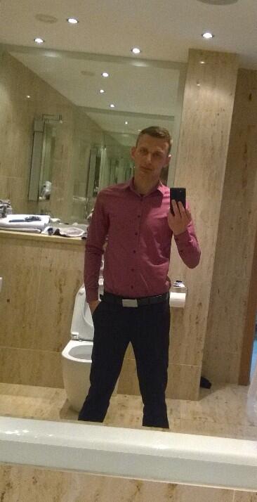#bathroom #selfie http://t.co/S2Mx1aOA7I