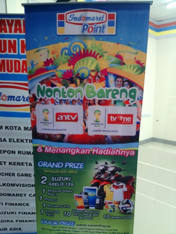 IdmPoint_Malang's tweet photo. Nobar FIFA World Cup 2014 @IdmPoint_Malang MT Haryono dptkan kesempatan menang Grand Prize Speda motor,samsung galaxy http://t.co/rqmE4YpyOh
