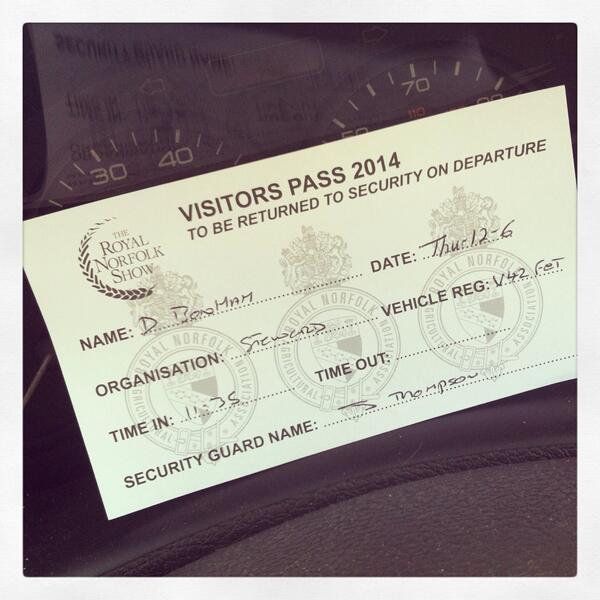 PinkTipiEvents's tweet image. Norfolk Show Meeting 2014 #CorporateHosting