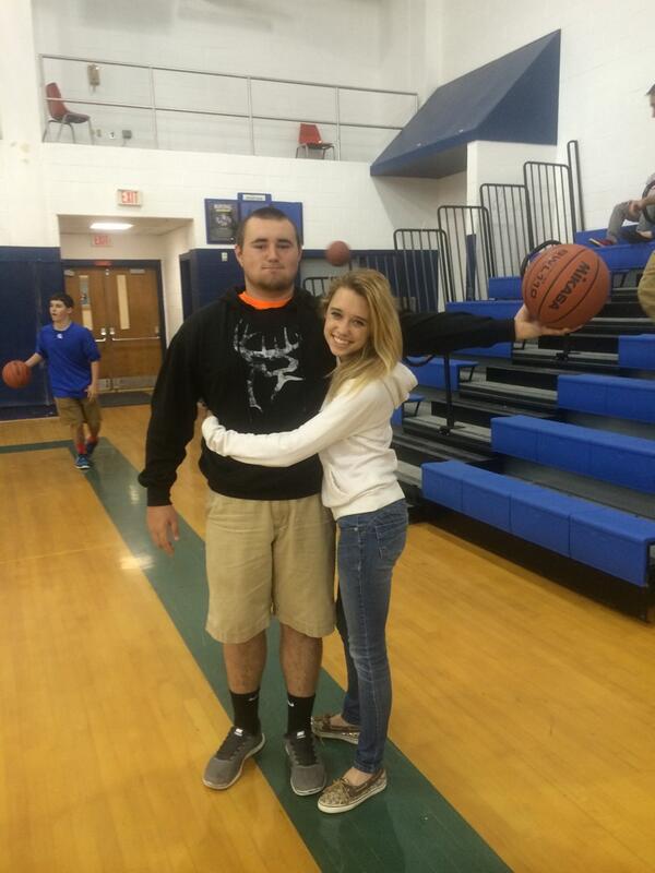 Courtneyccp's tweet photo. Eh, I can pretty much trust this fag with my life💕 @Pows74 http://t.co/vnoSz2BbUI