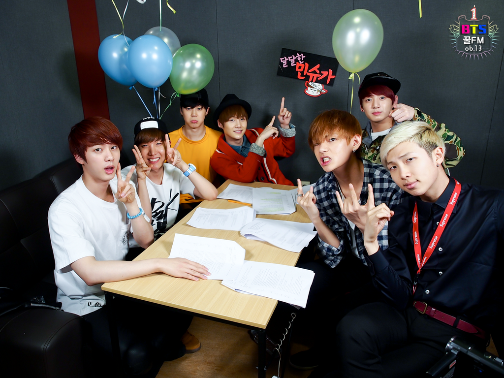 Résultat de recherche d'images pour "bts happy birthday"