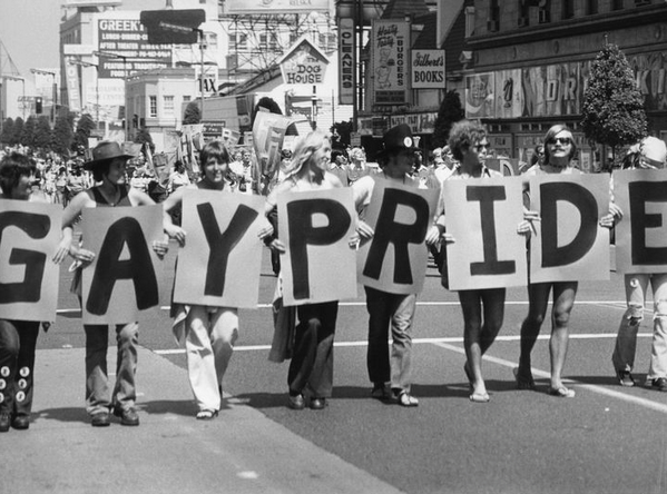 FiveDFiveW's tweet photo. #tbt 1972. #fivedaysxfivegays http://t.co/JLak1D8LWQ