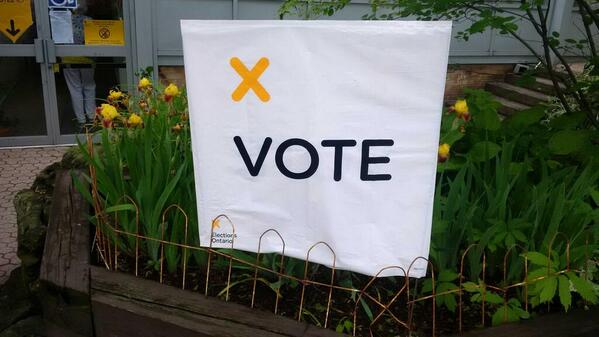 IAMAW2323's tweet image. Hello IAM members. Please do 2 things: 1) VOTE TODAY!  2) Remind your Brothers &amp;amp; Sisters to VOTE! #StopHudak #VoteOn