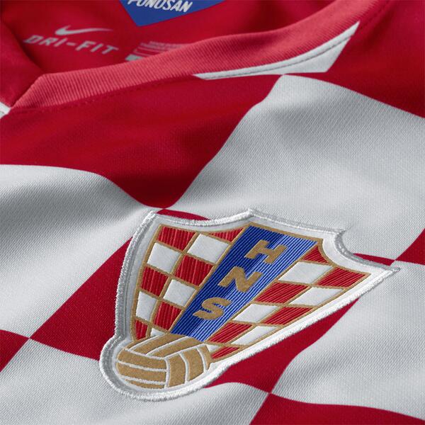 soccerdotcom's tweet image. If #CRO beats Brazil we'll give away a 2014 #Croatia jersey. Follow @soccerdotcom &amp;amp; RT to enter! #WorldCup