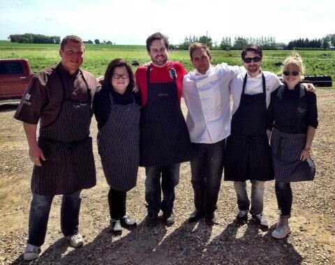 Hotel Arts (@hotelartsyyc) on Twitter photo Chefs from <a href="/pigandpinot/">Pig&Pinot</a> visit #BroekPorkAcresFarm today. @nicolegourmet <a href="/ChefWinfieldYYC/">Andrew Winfield</a> <a href="/qstaple/">Quinn Staple</a> @downtownfood #Farm Chefs from <a href="/pigandpinot/">Pig&Pinot</a> visit #BroekPorkAcresFarm today. @nicolegourmet <a href="/ChefWinfieldYYC/">Andrew Winfield</a> <a href="/qstaple/">Quinn Staple</a> @downtownfood #Farm