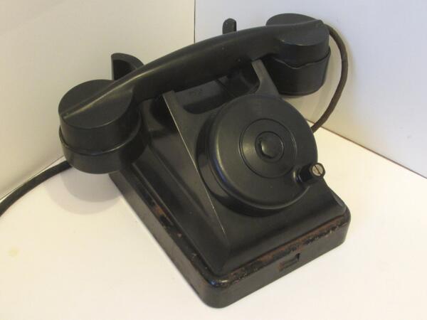 Pēdējais jaunums kolekcijā - sen gribēts telefons VEF BAGTA MB-50.
