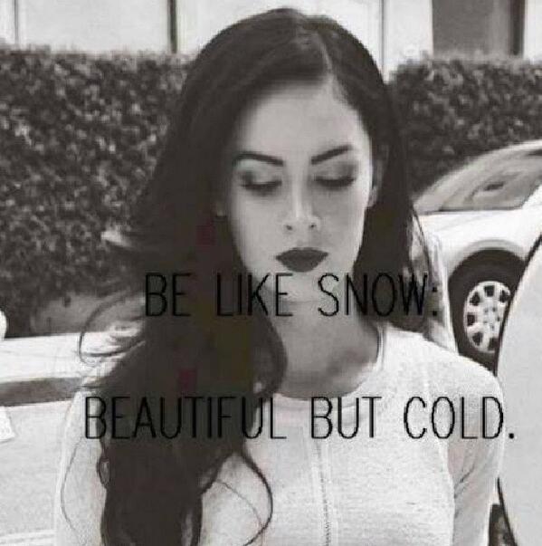 LyzaahKings's tweet image. #BeautifulButCold ❤️
