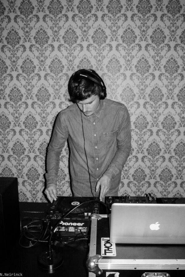 Swimsuitfest's tweet photo. Next up, a DJ who likes to play all kinds of music, but especially likes Trap: ClashRadio! #thepiratebay #ssf14 http://t.co/xgIjrpvXQr