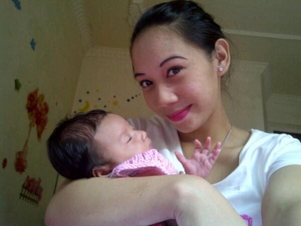 Turymanza's tweet photo. With anak tercintaku http://t.co/ZWjPDtGM6w