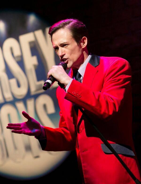 JerseyBoysUK's tweet image. NEWSFLASH: We are delighted to announce that @TimDriesen will star as Frankie Valli on the UK tour! #JBUKTour