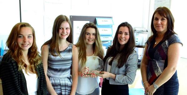 skillslogistics's tweet image. Caldies business students presented with @skillslogistics trophy by Lyndsey Maloney from @PeelPorts  Congratulations