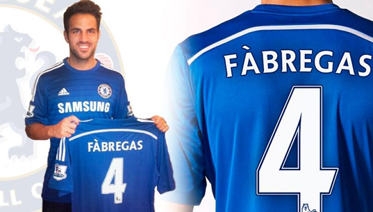 SportsCenter's tweet photo. THIS JUST IN: Spain's Cesc Fabregas signs with Chelsea after transfer from Barcelona. http://t.co/SvYoQMMkcX