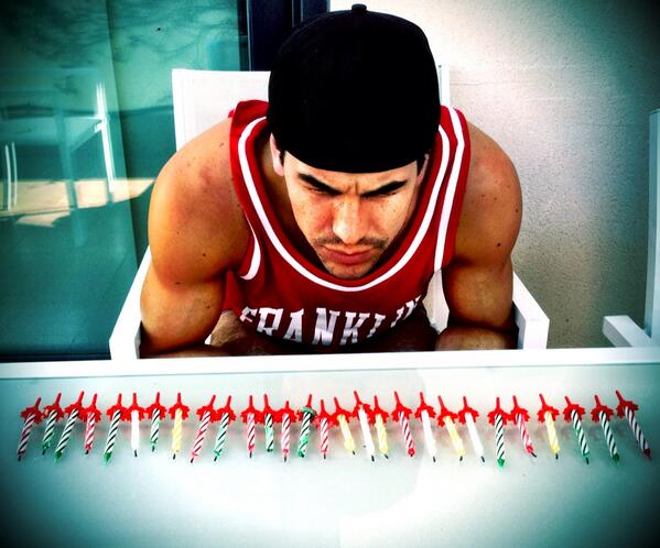 mario_casas_'s tweet photo. Ya están aquí... http://t.co/l5wA1r1HGB