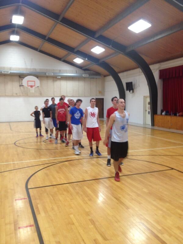 TheOFFICIAL_CBA's tweet photo. Had a great turnout last night! 19 ballers and one Legend: James http://t.co/47TsXtGSaZ