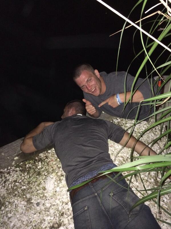 LepreconRoy's tweet photo. Just So everyone knows. OC got to Jared http://t.co/Oeoi4GIpTd