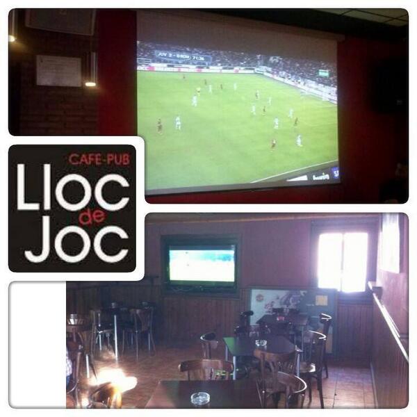 Disfruta del Mundial de Brasil viendo los partidos en nuestro proyectorHD y TV en la terraza! #LLOCDEJOC