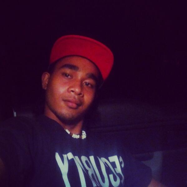 Kosraenboy's tweet photo. Just got off work, 2:59am http://t.co/2nWC4Q5qKf