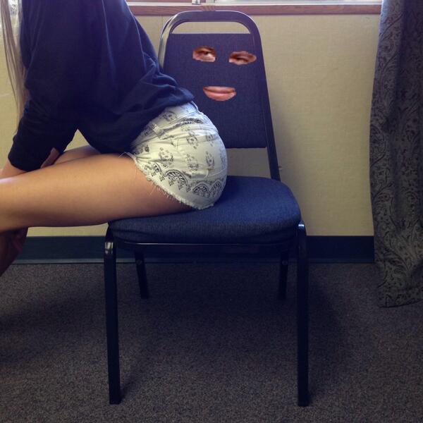 PoopCapo tweet picture