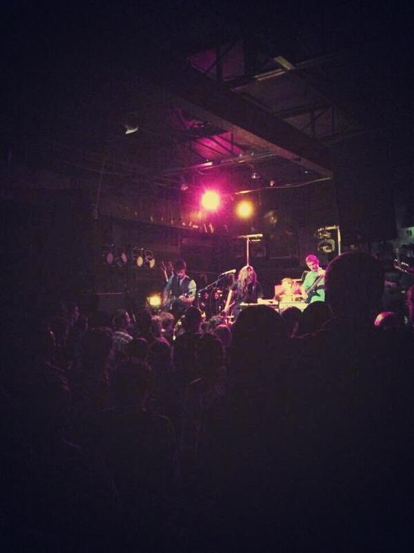 jltnk's tweet photo. #tbt Paper Route. Satellite. Jessica Long &amp; The New Kind. From one of our favorite pastime shows. #IndieMusic http://t.co/qEfC4aAJpc