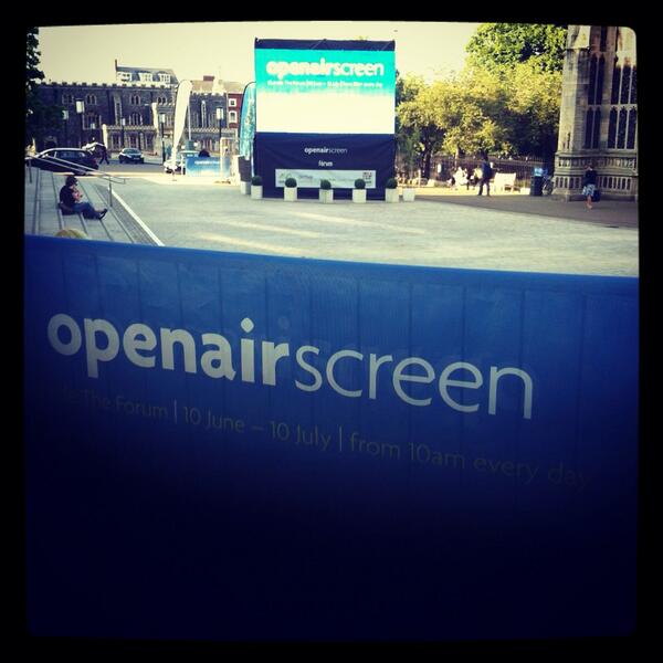PinkTipiEvents's tweet image. Working on the open air screen tonight at The Forum Norwich! #ForumEvents #Ghostbusters