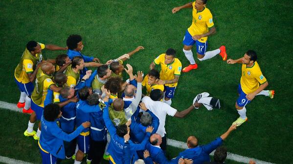 FIFAWorldCup's tweet photo. LIVE BLOG: Brazil's win continues the run of no host having ever lost the Opening Match - http://t.co/dohbWKKUms http://t.co/P5EpZK8hMs