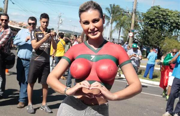 Tits andressa urach Andressa Urach