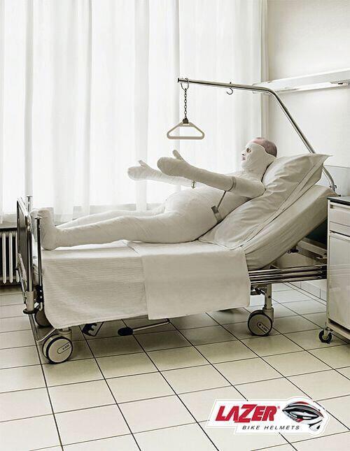 Acabo de encontrarme con este anuncio de cascos <a href="/lazerhelmets/">Елена Рублева</a>. Es, sin duda, de los mejores que he visto. #ciclismo