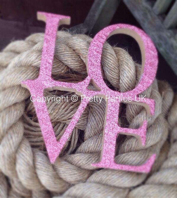 PartyPretty333's tweet image. Hi #twittersisters take a look at our bespoke gifts and decor perfect for any occassion