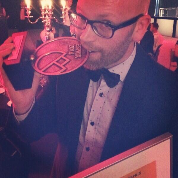 d33ff's tweet image. Fokking Gouden #Esprix voor #morecrap from the web! Trots op het gepassioneerde team, FHV BBDO en Mindshare!