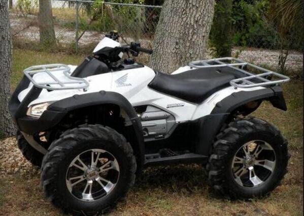 4wheelersRus's tweet photo. Badass 680! #honda http://t.co/HoN0VxtjZz