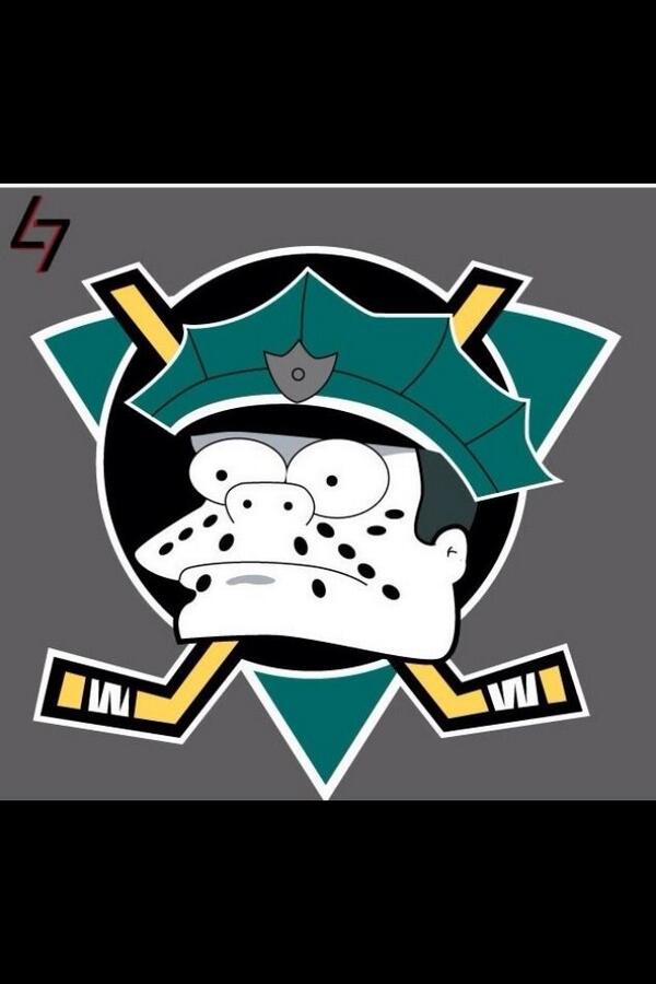 DUCKSllbll's tweet photo. Les Ducks sortiront un 3e chandail sous peu avec un nouveau logo, qui rendra hommage au Simpsons #chefwiggan http://t.co/esonr54Hvi